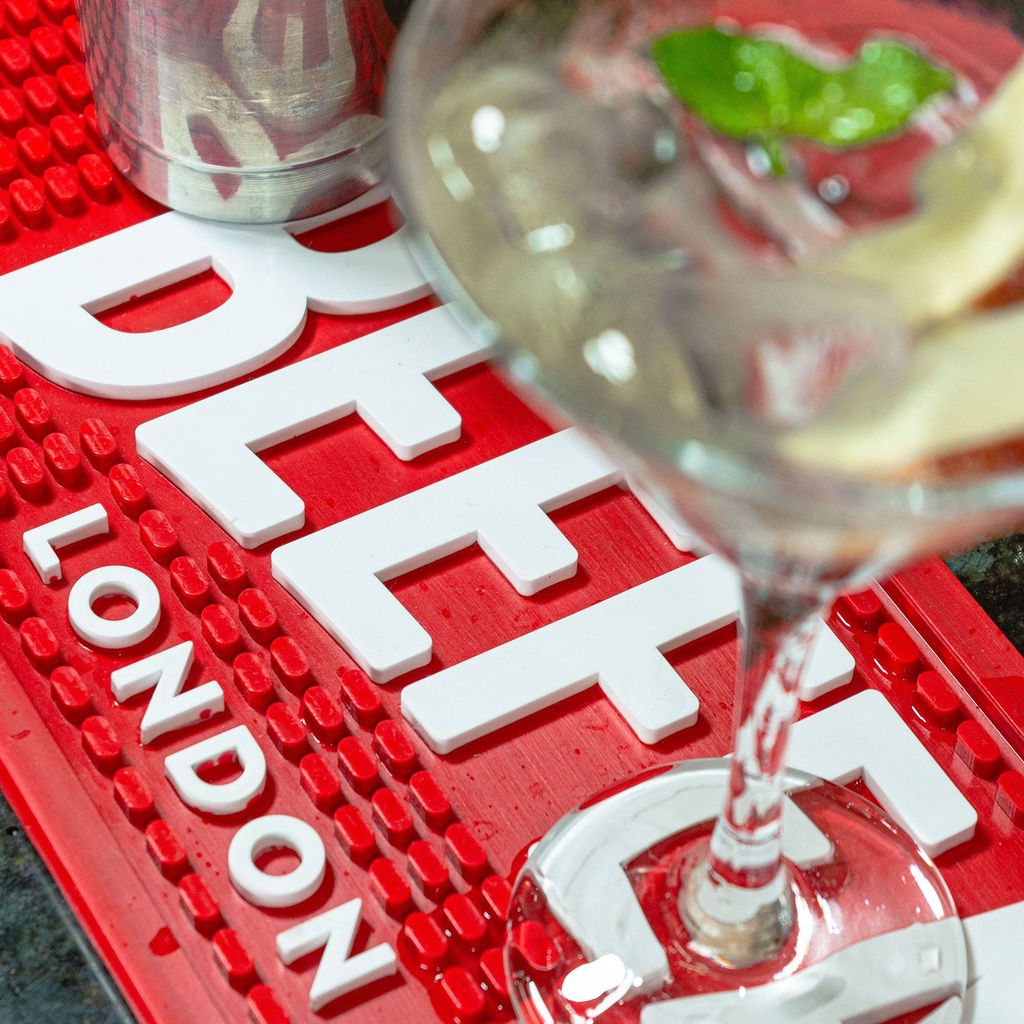 Kit Esteira Beefeater  + 4 Porta Copos Bolacha De Chopp