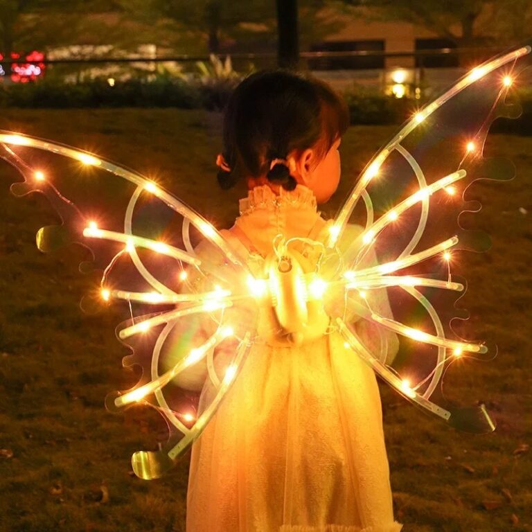Asa Brilhante de conto de fadaAsas de anjo com luz