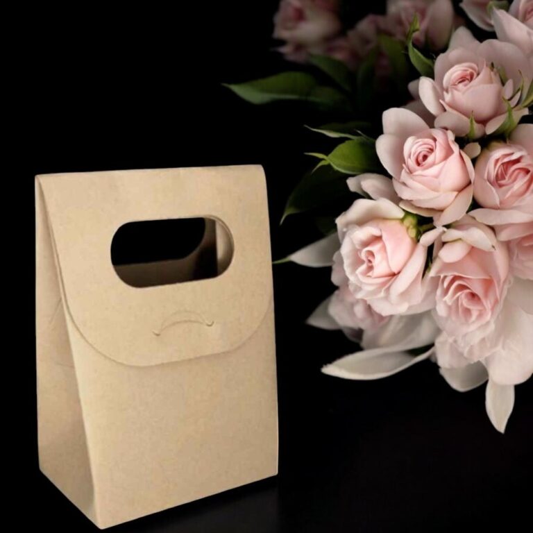 20 Mini Sacolinhas lisa Branca  Kraft para Lembran