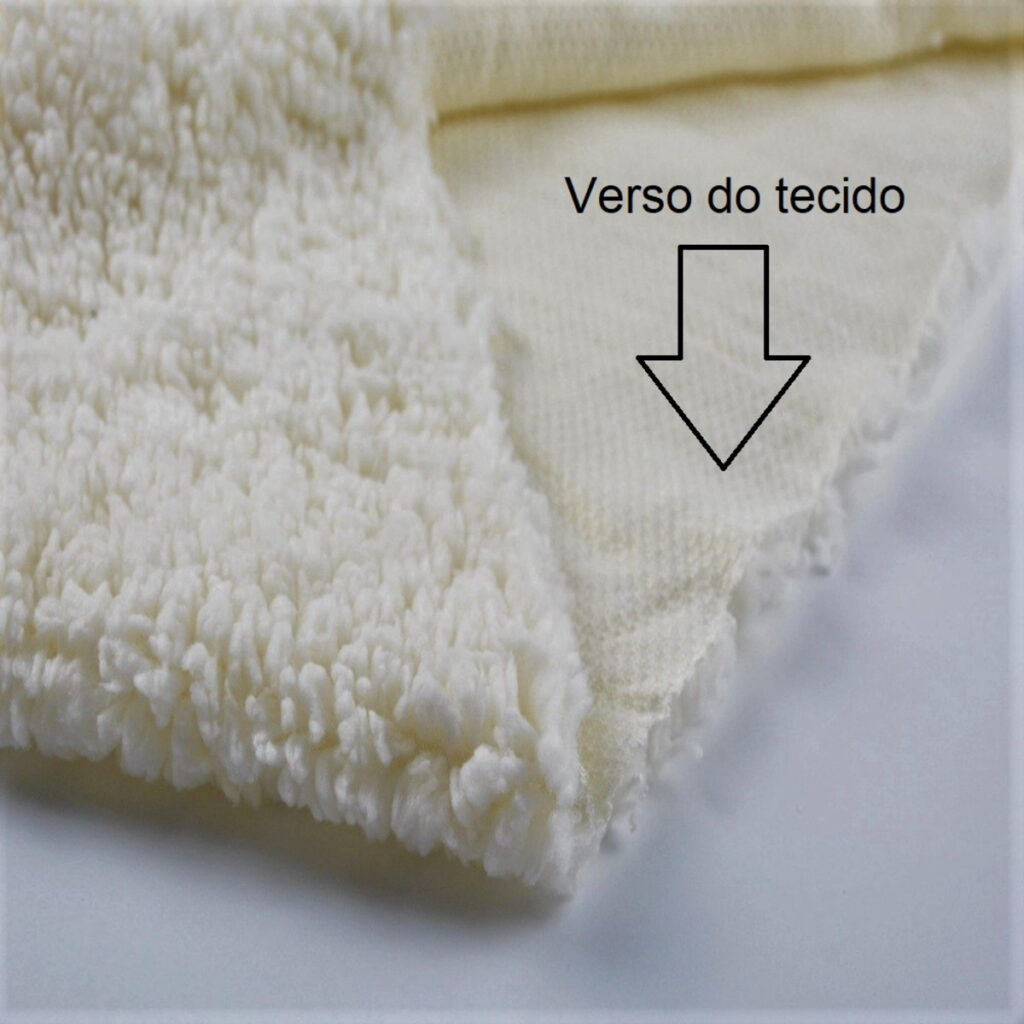 Tecido pele de carneirinho – carapinha – lã de ovelha – sherpa – 1mt x 2,50mt.