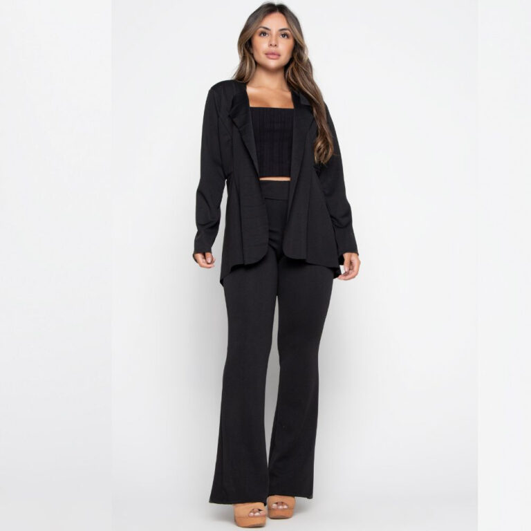 Conjunto de Calça Flare e Brazer Tradicional em S