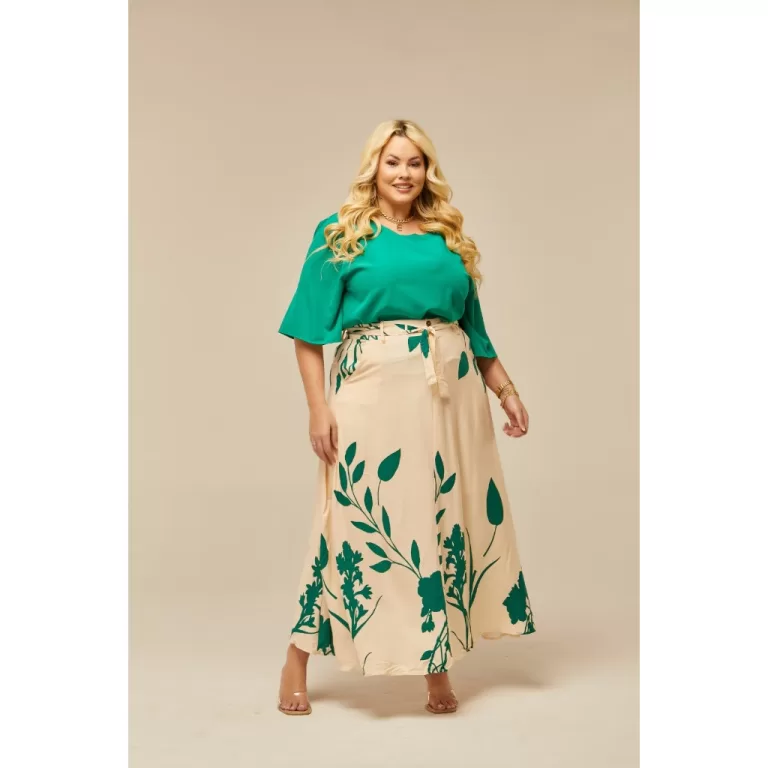 Saia Longa Estampada Plus Size Com Detalhe Para Am