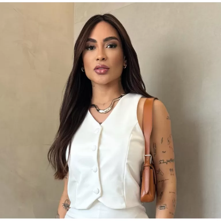 Colete com Botões – Pequenos Defeitos