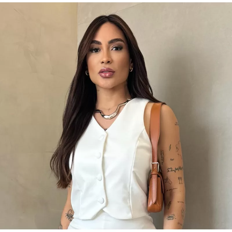 Colete com Botões – Pequenos Defeitos