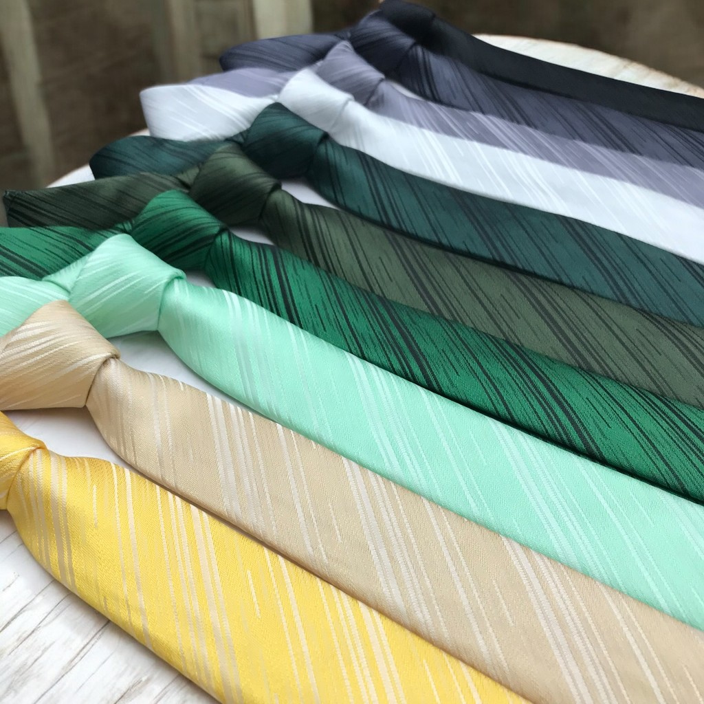 Gravata Sarja Slim Sofisticação com Toque Casual