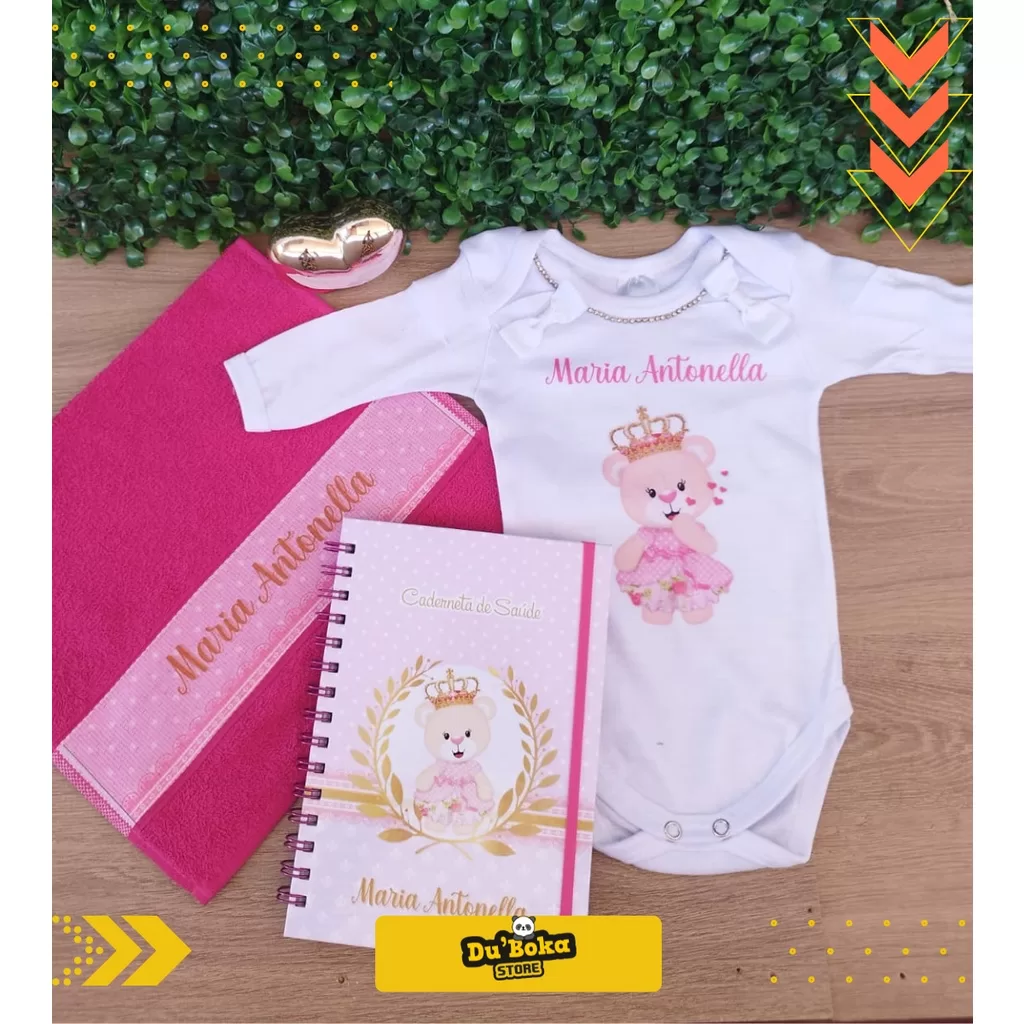 KIT CHA DE BEBÊ BODY + CADERNETA DE VACINA + TOALINHA COM NOME