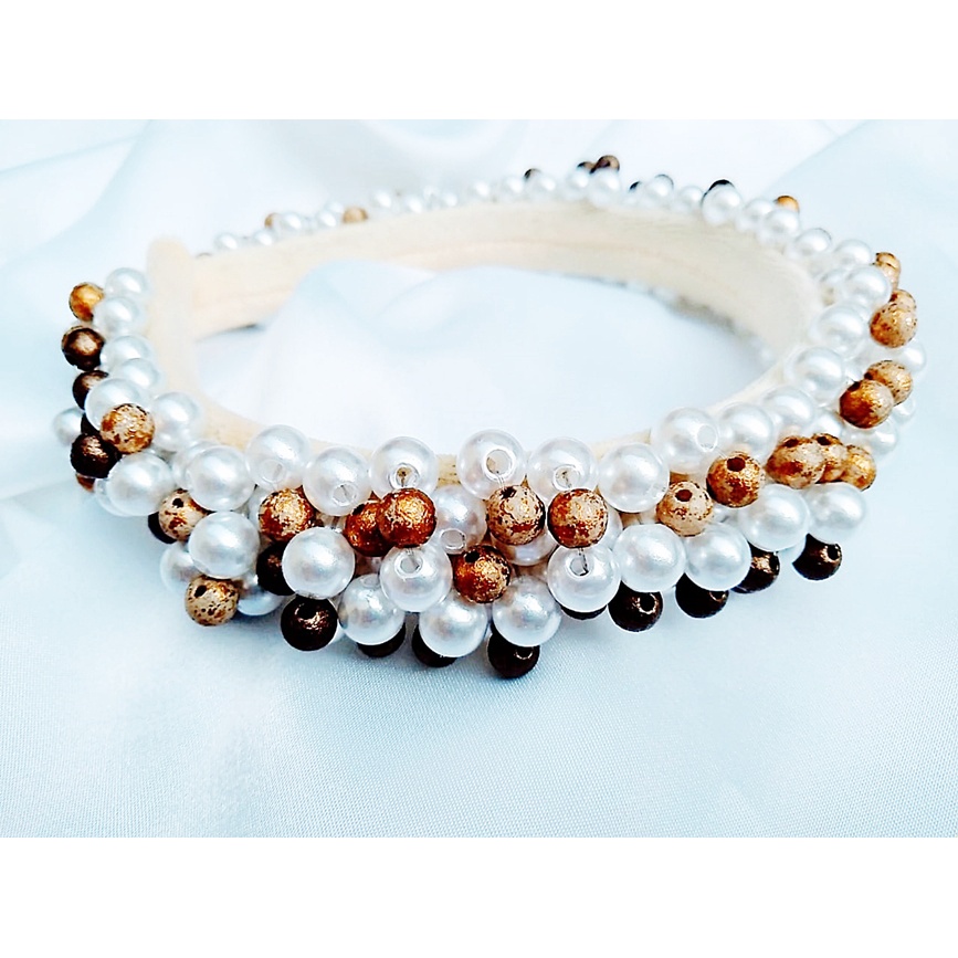 TIARA DECORADA ARTESANAL – PÉROLA E DOURADO – REF 900/0126