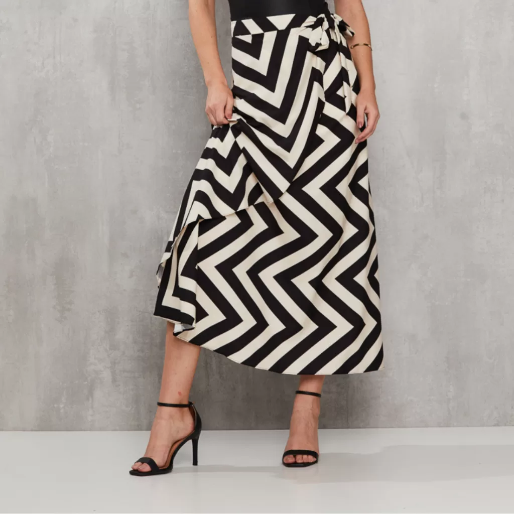 Saia Envelope Estampada Feminino Forrada Zig Zag Transpassada