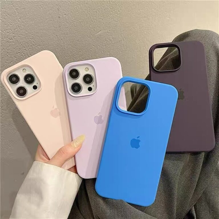 Capinha Case Silicone Aveludada Para iPhone 14/14P