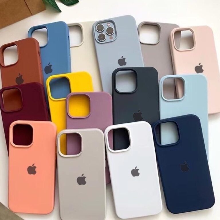 Capinha Case Silicone Aveludada Para iPhone 15/15P