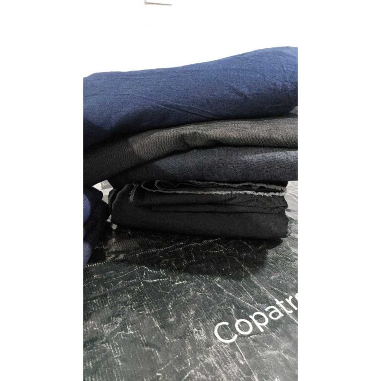 Retalho de Jeans Liso Com Elastano (Que Estica) co