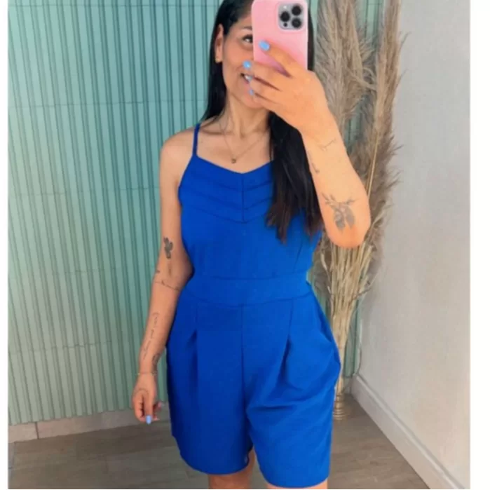 Macaquinho Feminino Plus Size Com Bolso Tecido Dun