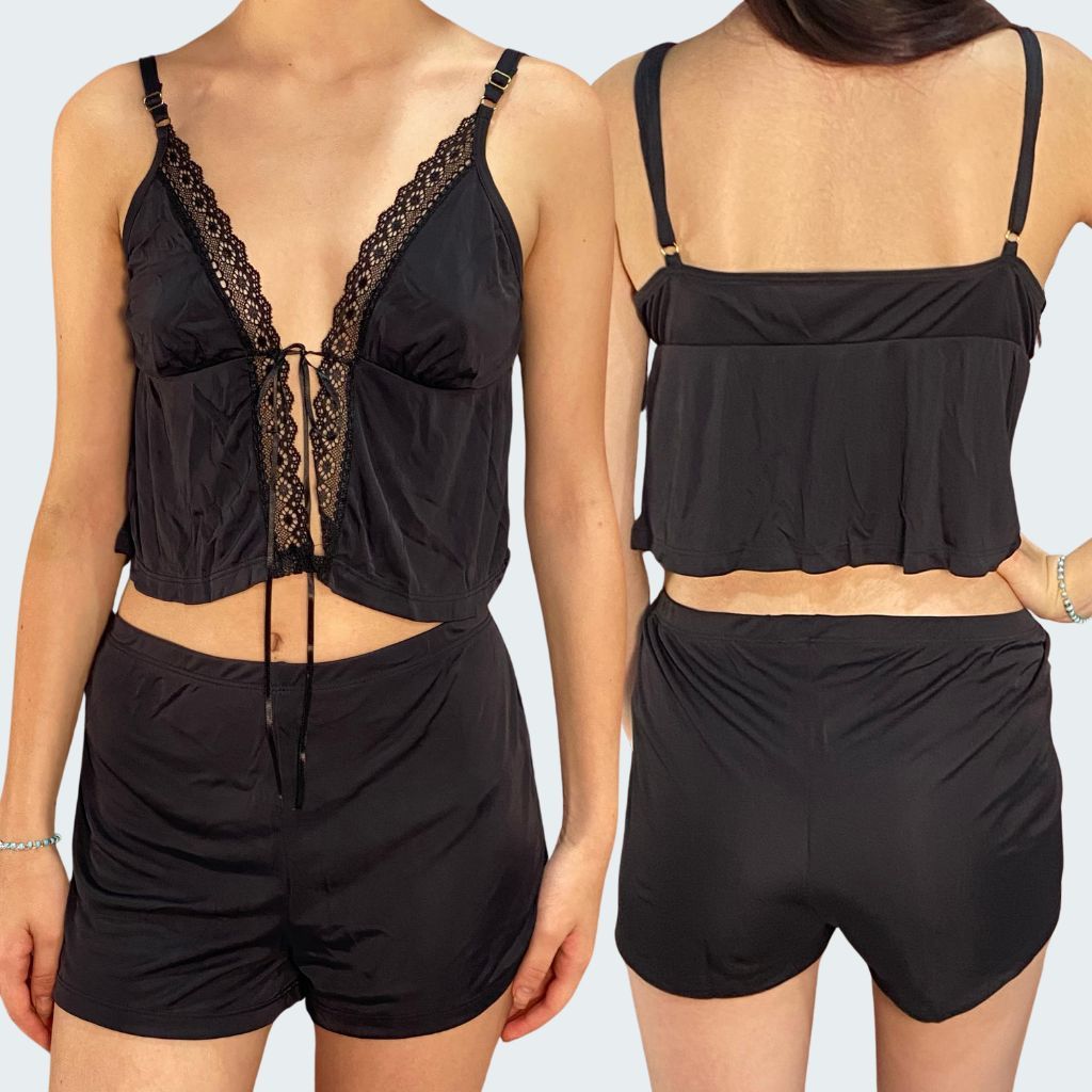 Conjunto Sexy Shortdoll Preto com Detalhes em Renda