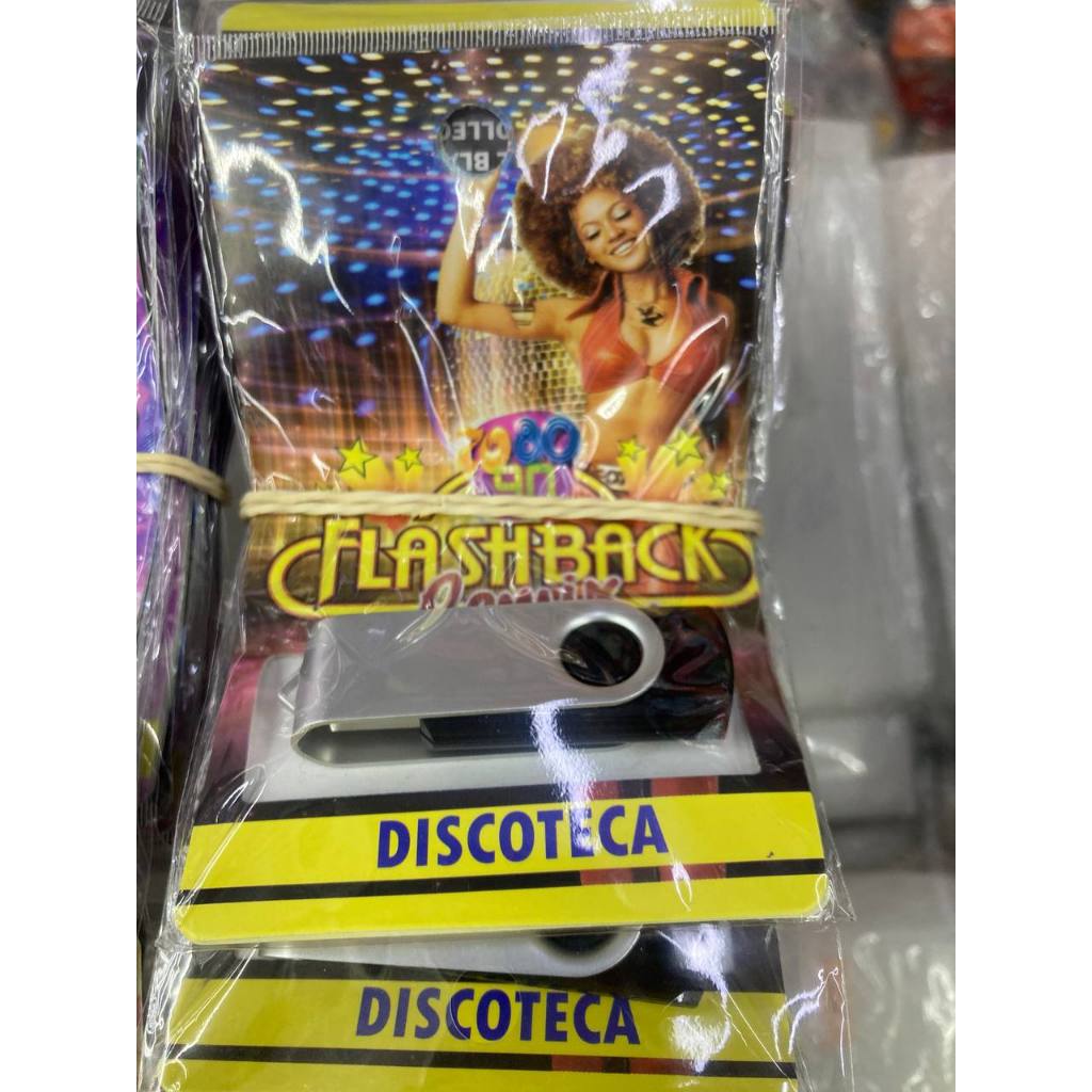 Pendrive Arrocha e Piseiro Só as Melhores Pen Drive USB 2.0 Metálico com Chaveiro Resistente à Água