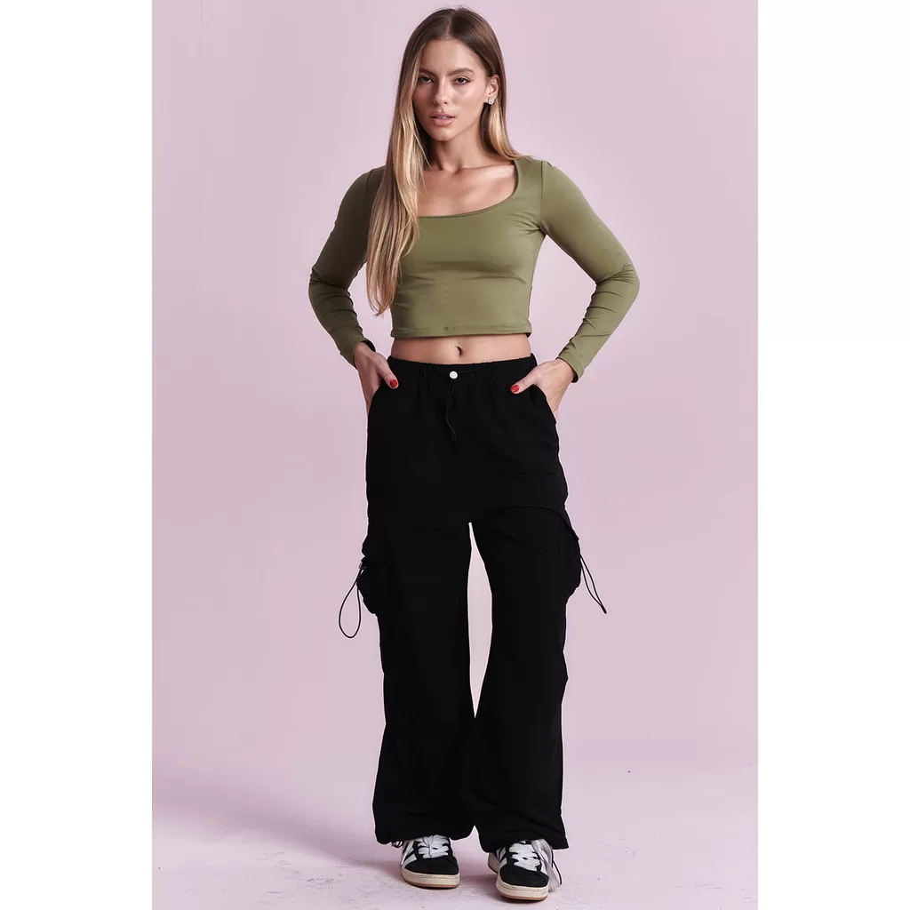 Calça Feminina Jogger Bolso Lateral Planet Girls Preto