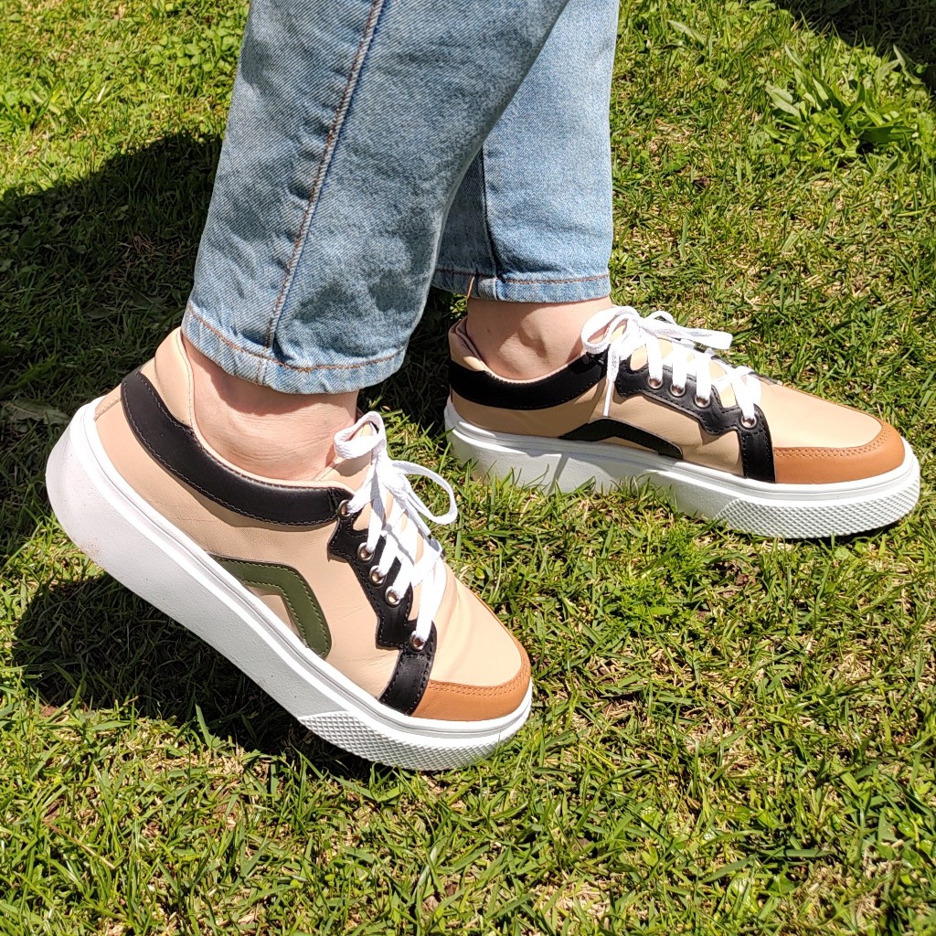 Tênis Casual Feminino Em Couro Bellver