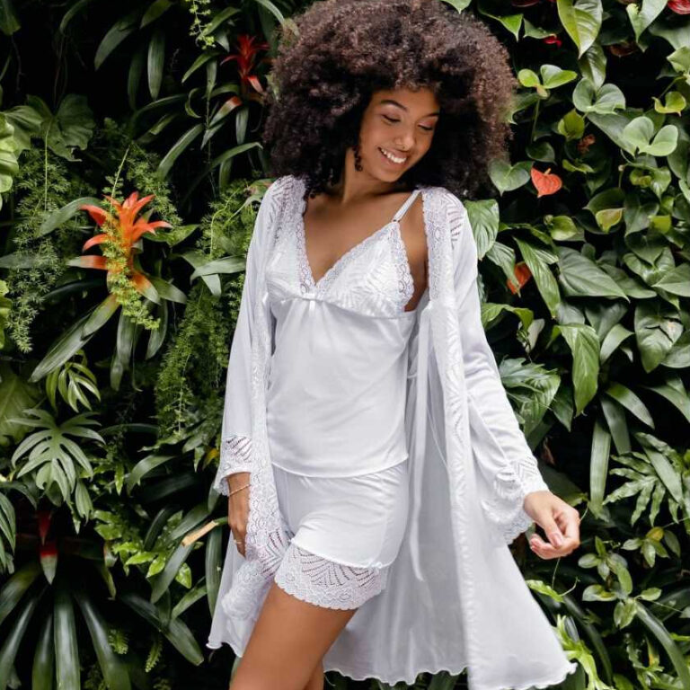 Robe de tule com Renda Cetin Roupão Sensual Linha