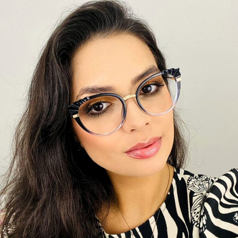Armação Feminina para Grau Gatinho Moderna Leve 