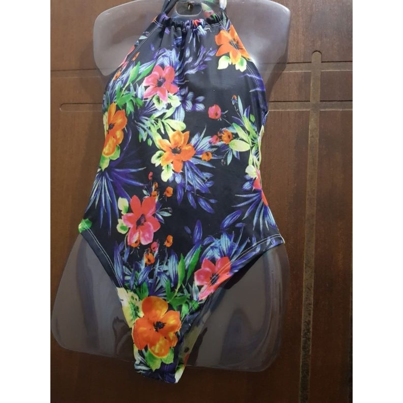 body tematico maio florido veste 36.42