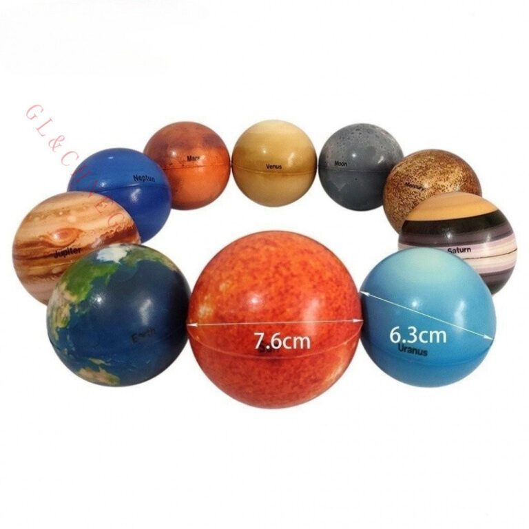 Um conjunto de 10 sistemas de energia solar em for