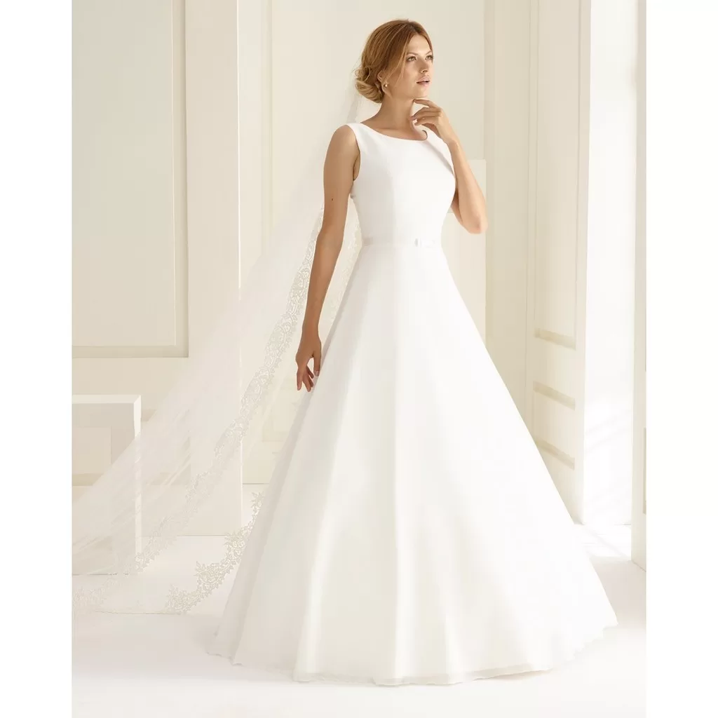 Vestido De Noiva Moderno E Delicado Cerimonia Dia Ou Noite.