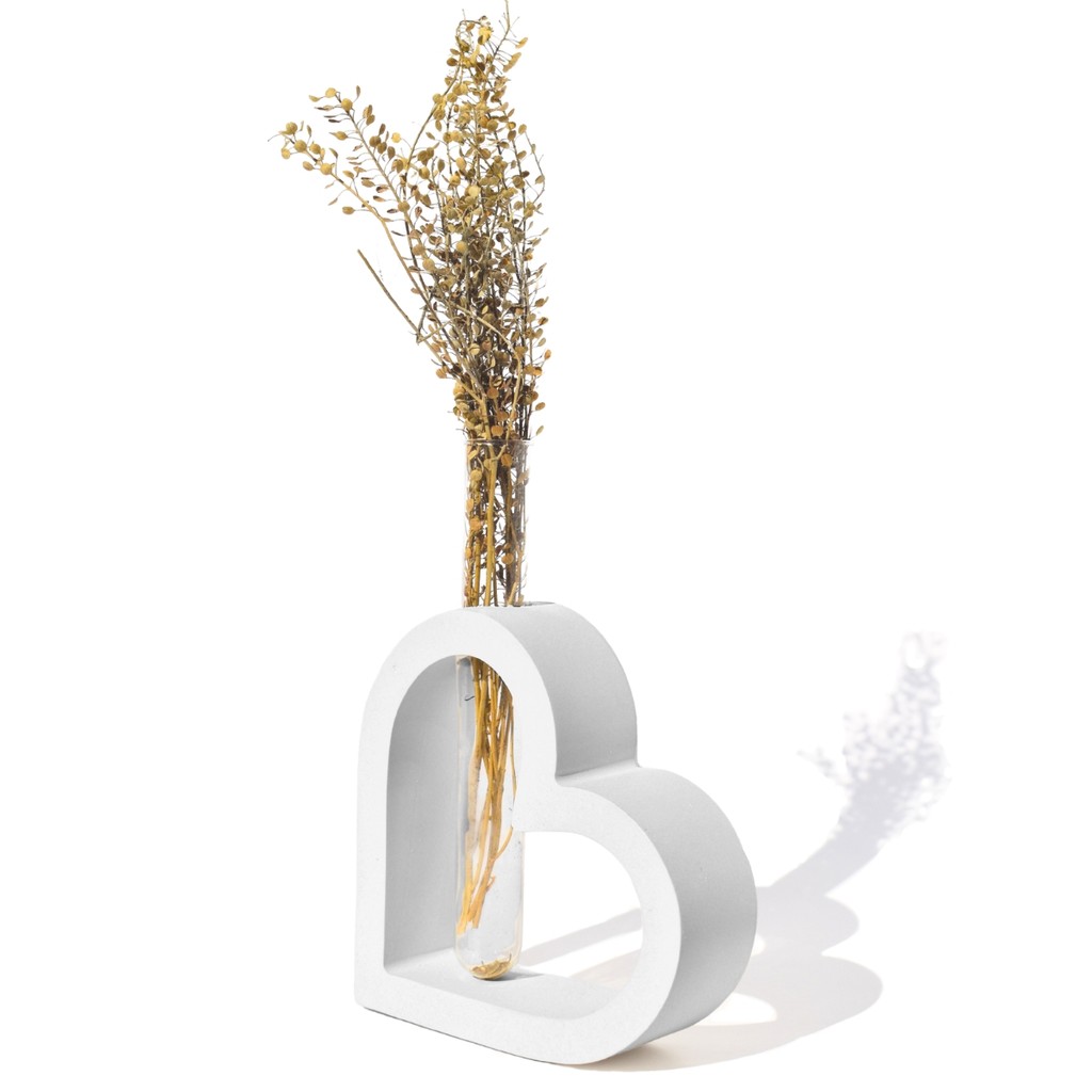 Vaso Solitário Hidropônico Coração Vazado 16,5cm em Cimento