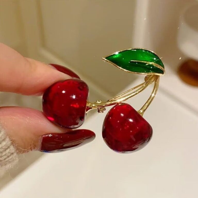 Moda broche de cereja blazer acessórios fixos par