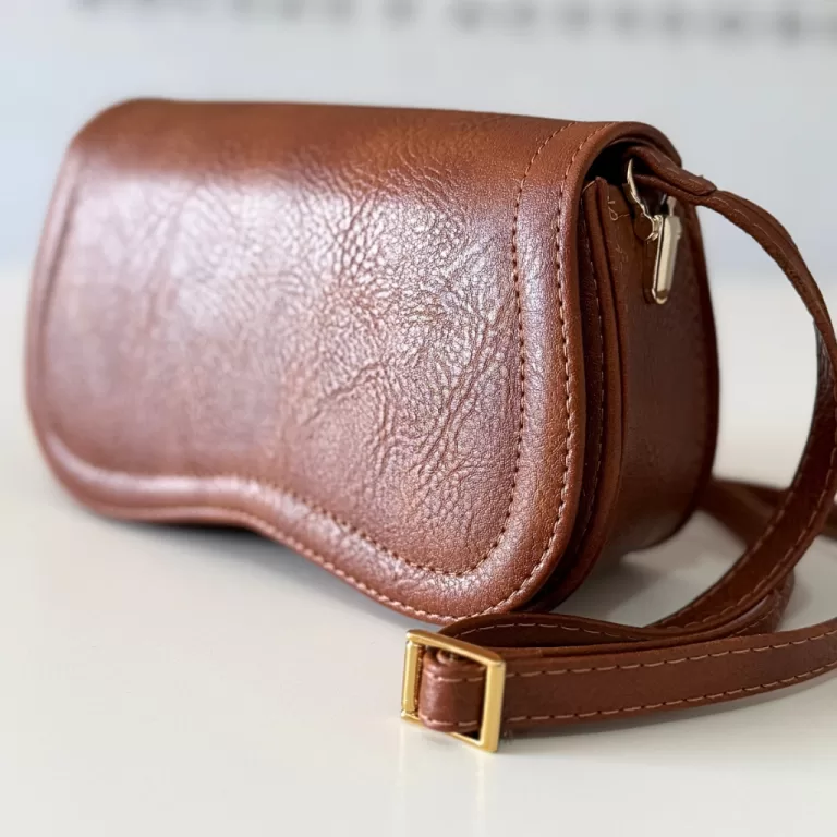 Bolsa Feminina Pequena Elegante em Couro Alça Aju
