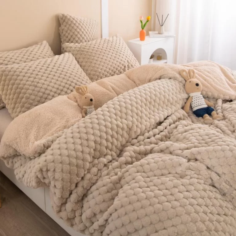 Coberdrom Casal Queen Premium Pelo de Coelho Dupla