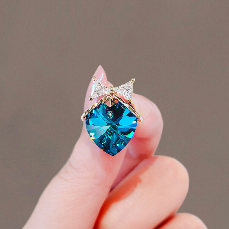 Broche de coração de cristal azul acessórios de