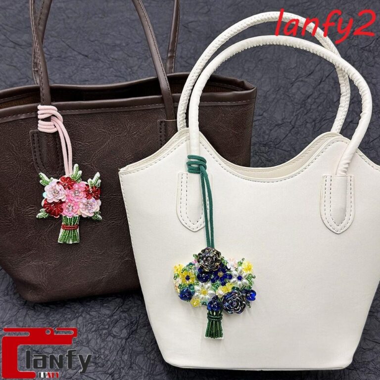 Pingente De Buquê LANFY , Flor De Strass Requinta