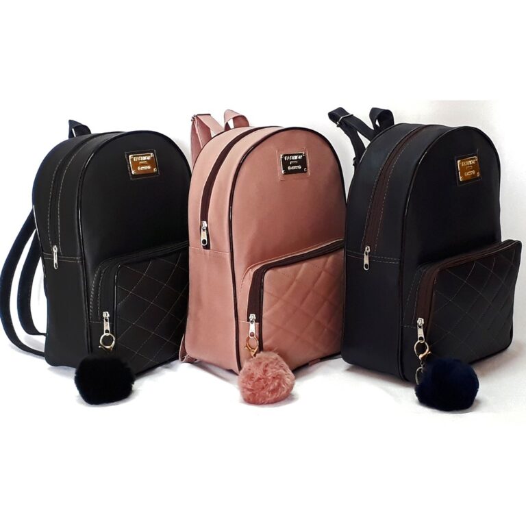 Bolsa Mochila feminina de Couro Sintetico. MODA PR