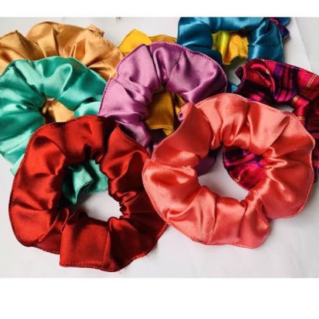 Scrunchie/ Xuxa de Cetim Antifrizz / Elastico para