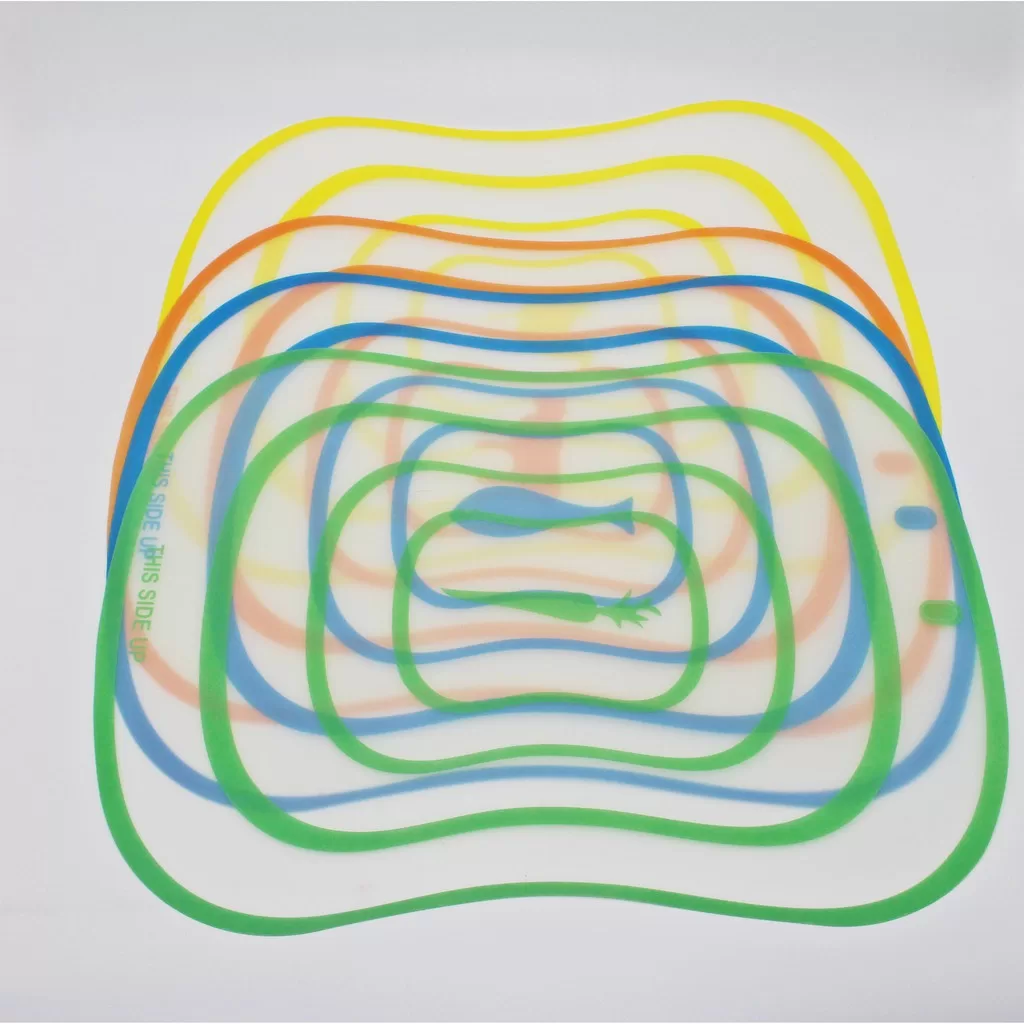 Kit 4 peças Tábua de Plástico Ultrafina Flexível para Carne/ Verdura/ Peixe 40*30cm