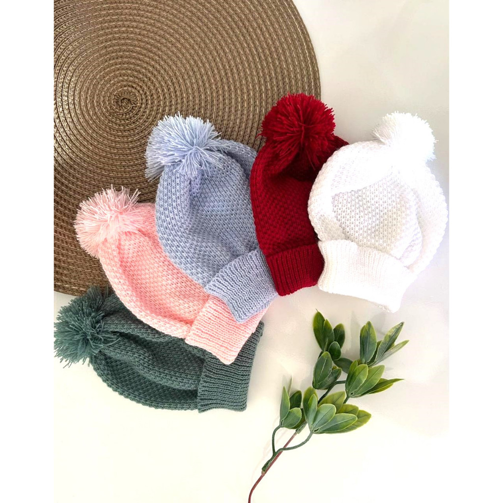 Touca Para Bebê  Em Tricot Com Pompom Vários Tamanhos Rn A 12 Meses