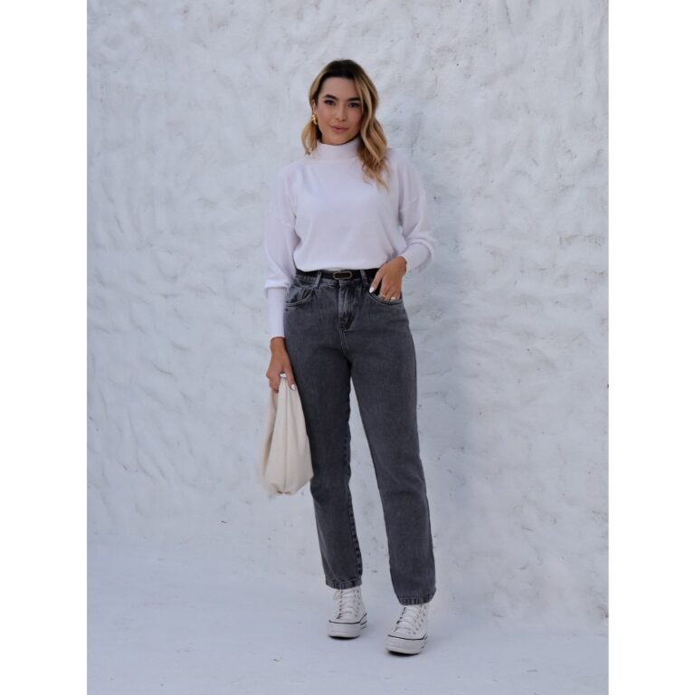 Calça Jeans  Mom Cintura Alta com cinto Estilo Vi