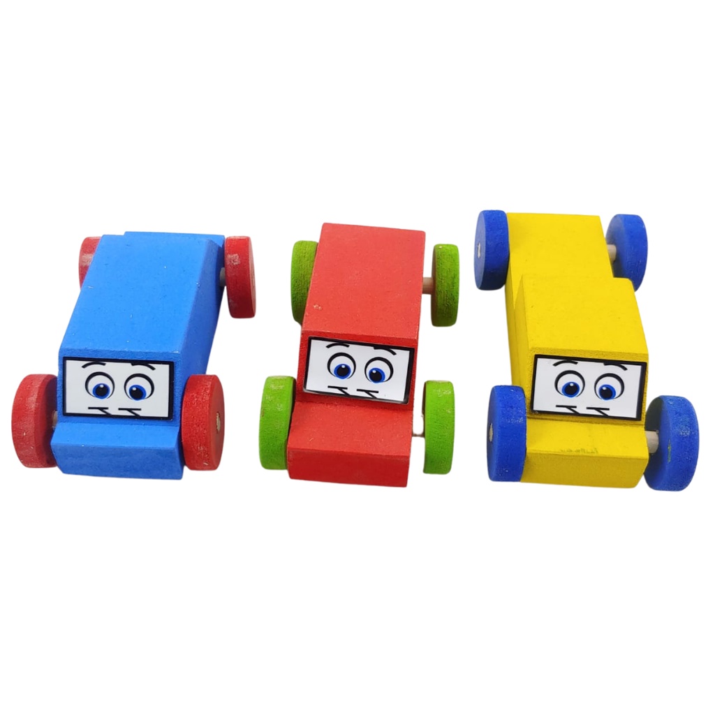 Brinquedo Kit 3 Carrinhos De Madeira Feliz Rostinho Corrida Lúdico