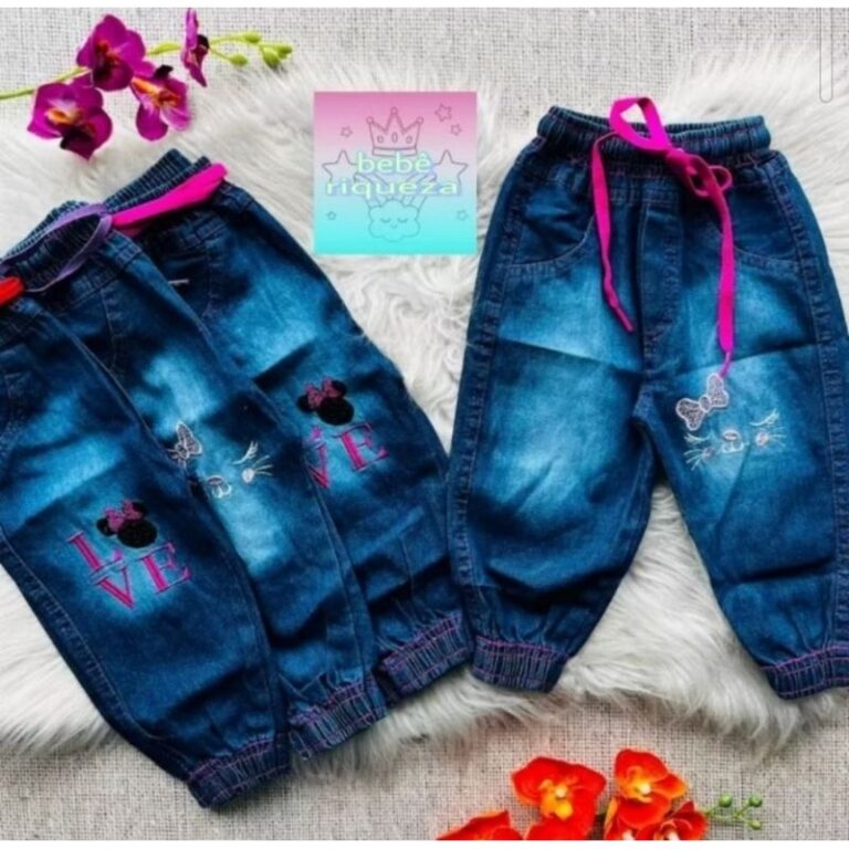 Calça jeans infantil jogger bordada menina bebê