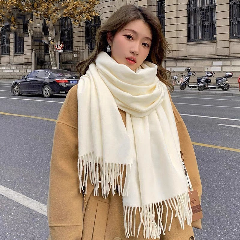 Cachecol Pashmina Lisa de poliester de 230g com franjas Presentes