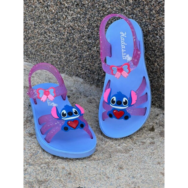 Sandália Infantil com stitch e laço