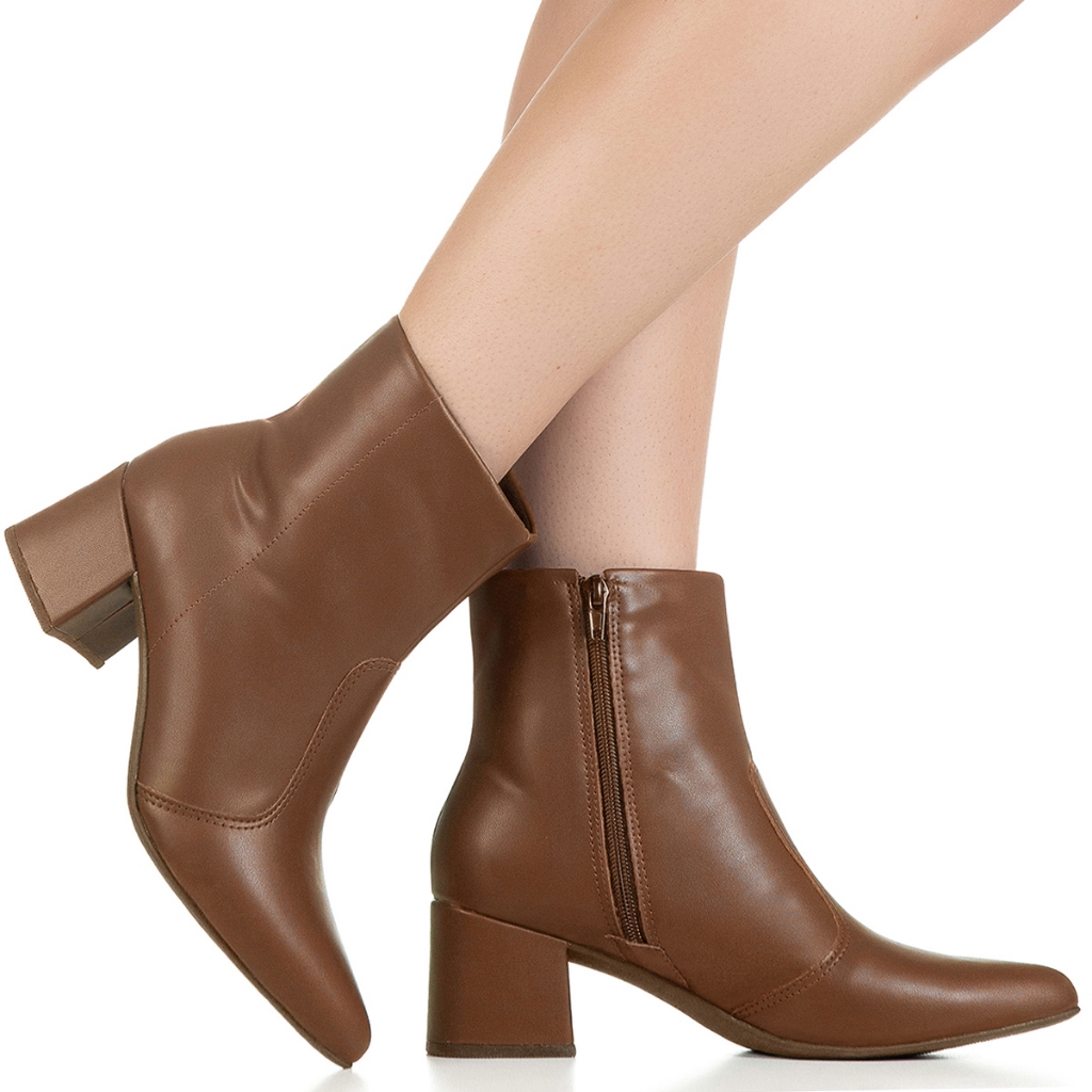 Bota Feminina GiGiL Bico Fino Cano Curto Bloco Médio Salto Grosso Casual Clássica Elegante