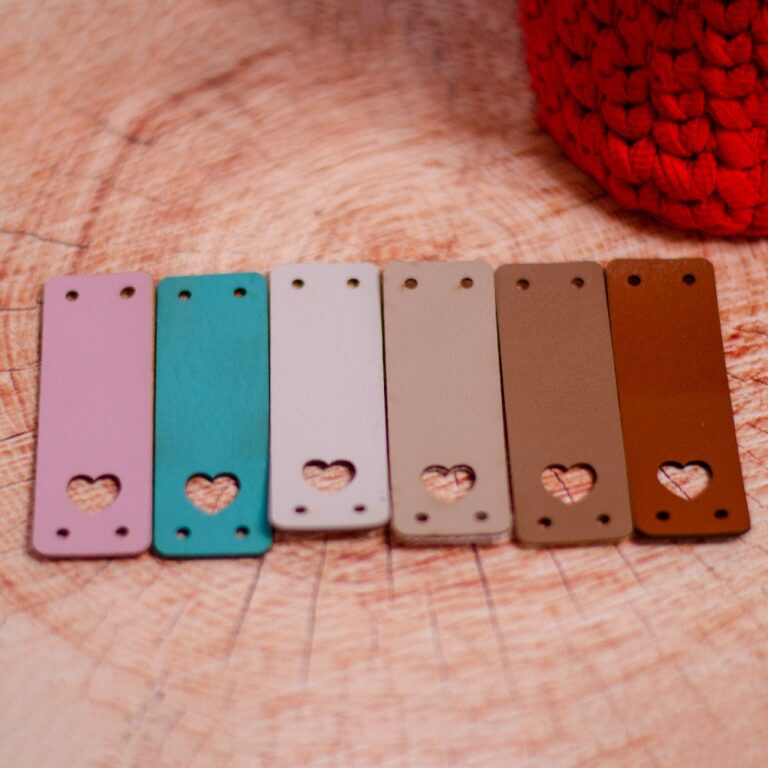 Etiqueta Sintética Coração Vazado 6×1,8cm 