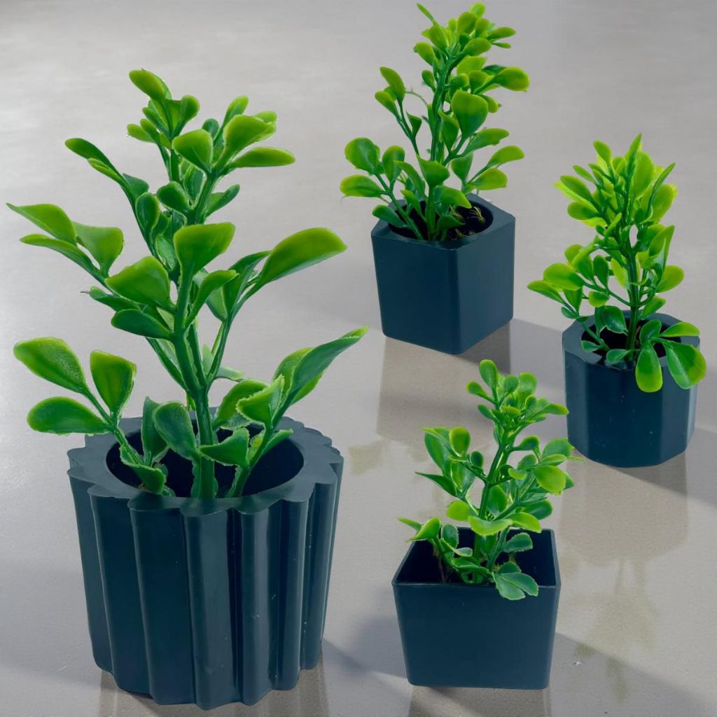 Kit 4 Mini Vasinhos Com Planta Artificiais Decoração De Casas Escritórios