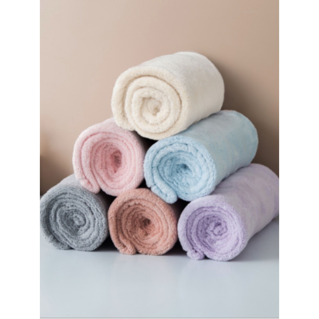 Kit C/3 Toalha Microfibras Com Botão Grossa Mágica Para Cabelo Secar Rápido Touca Banho Casa Promoçã