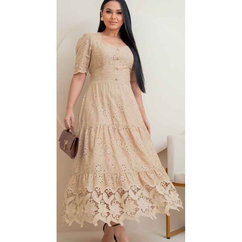 VESTIDO DE LUXO CONFECCIONADO EN LESSE ALGODÃO COM BARRA DE CRIPIR RICO EM DETALHES IDEAL PARA CUALQ
