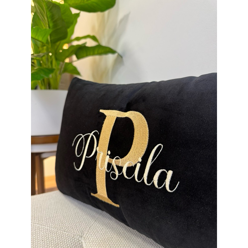 Almofada Personalizada com Nome 50x30cm | Bordado e Enchimento