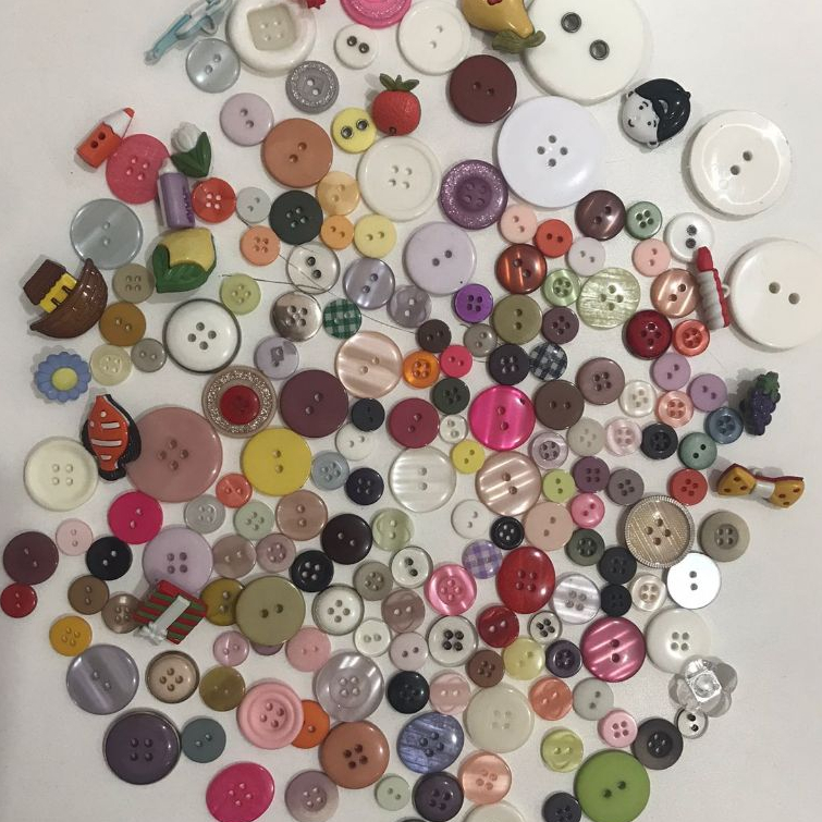 350 Botões Colorido Costura