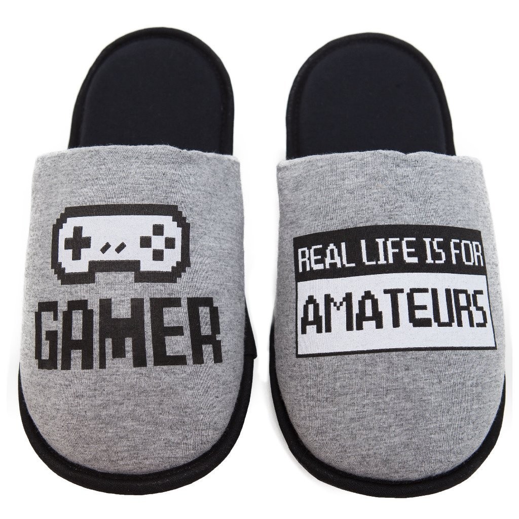 Pantufa Gamer premium, conforto extremo para longas gameplays. Ideal para quem vive o jogo.