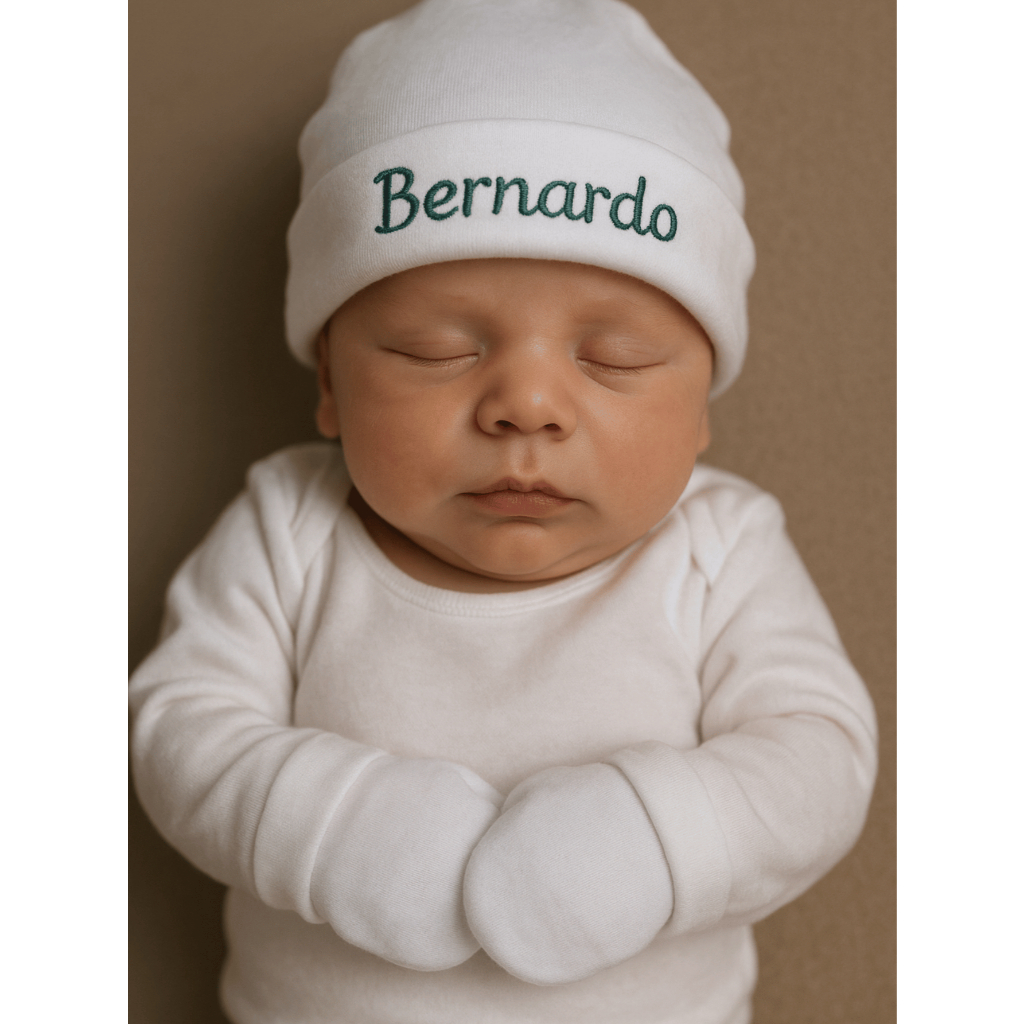 Conjunto Touca e Luvinha Bebê Menino e Menina Malha 100% Algodão Nome Bordado na Touca Personalizado