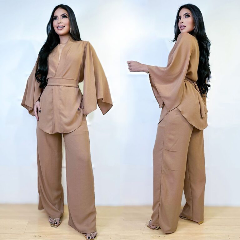 Conjunto Feminino Pantalona e Kimono em Crepe Forr
